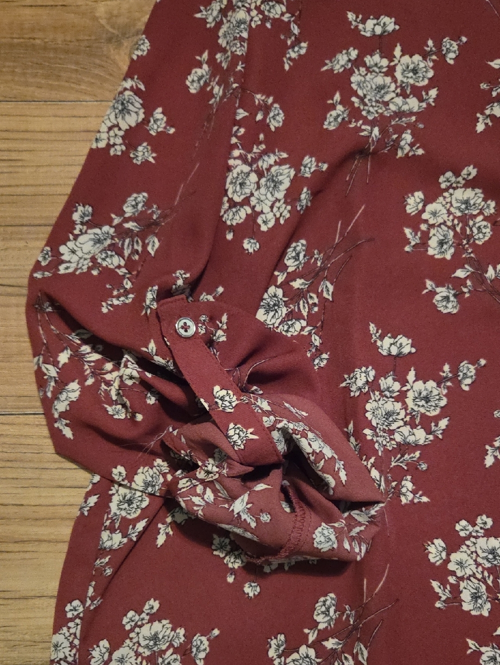 Forever 21 | Plum Floral Button-Up Blouse - Picture 3 of 5